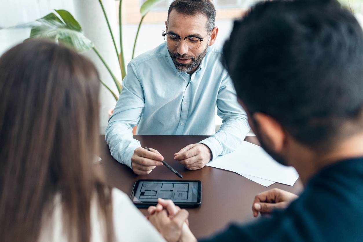 Collaborer avec agence immobilière locale
